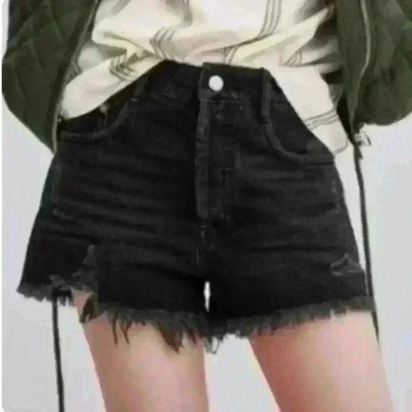 Zara Authentic Denim by TRF Women's Denim Jean Shorts Black Size 6 Distressed - Picture 1 of 8